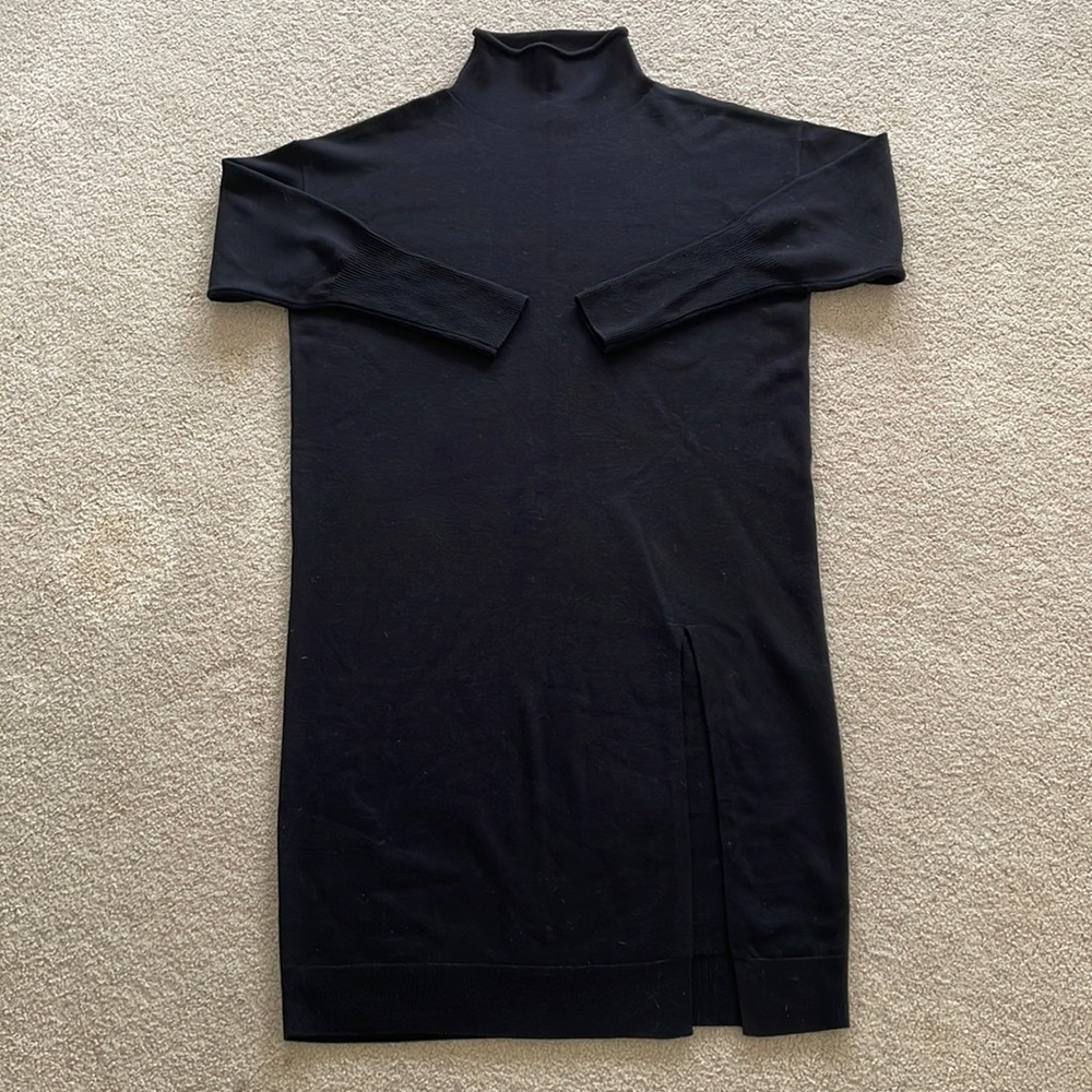 Aritzia WILFRED oversized black 100% merino wool knit sweater dress size Large